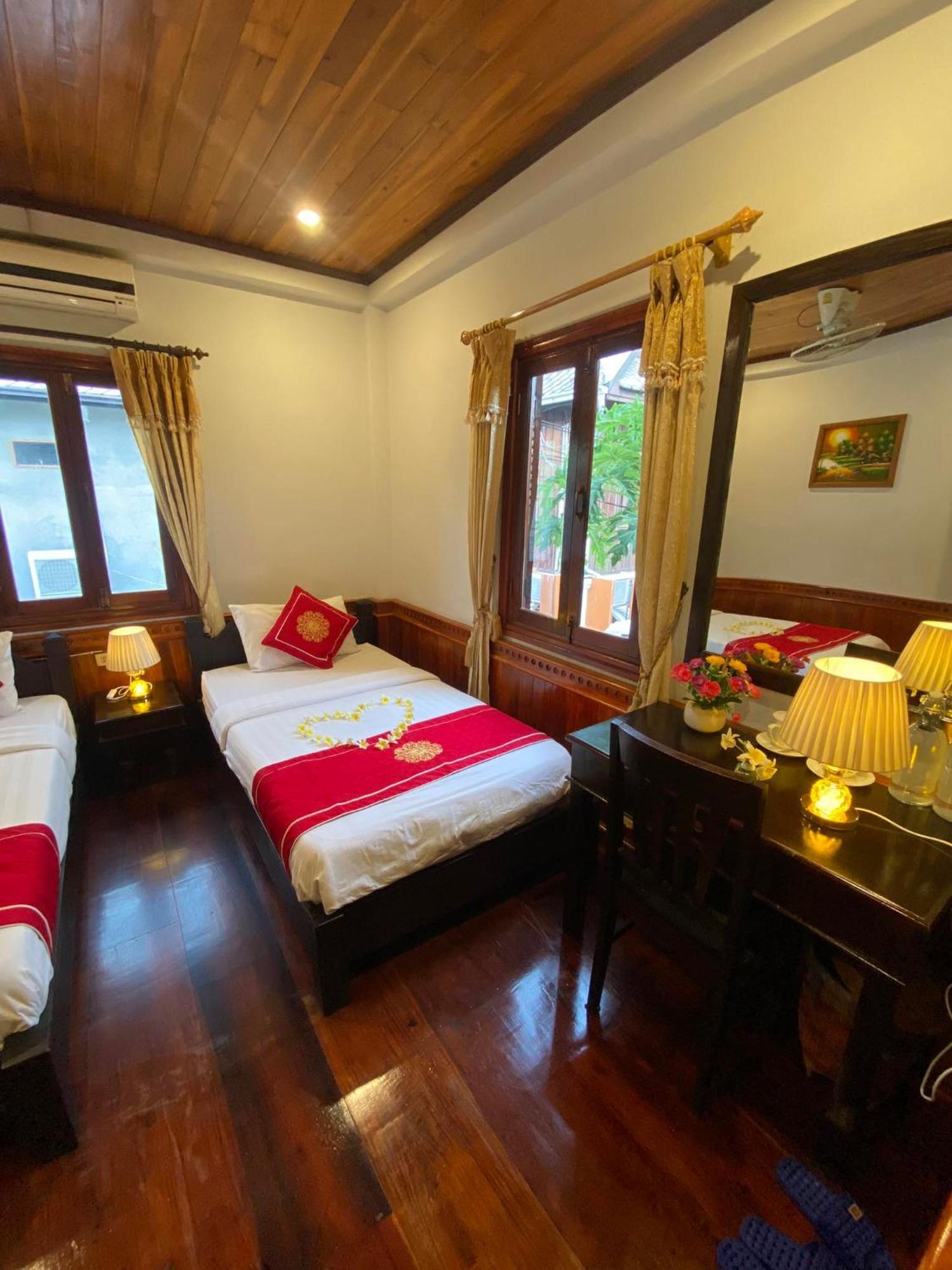 Golden Lotus Boutique Hotel Luang Prabang Exterior photo
