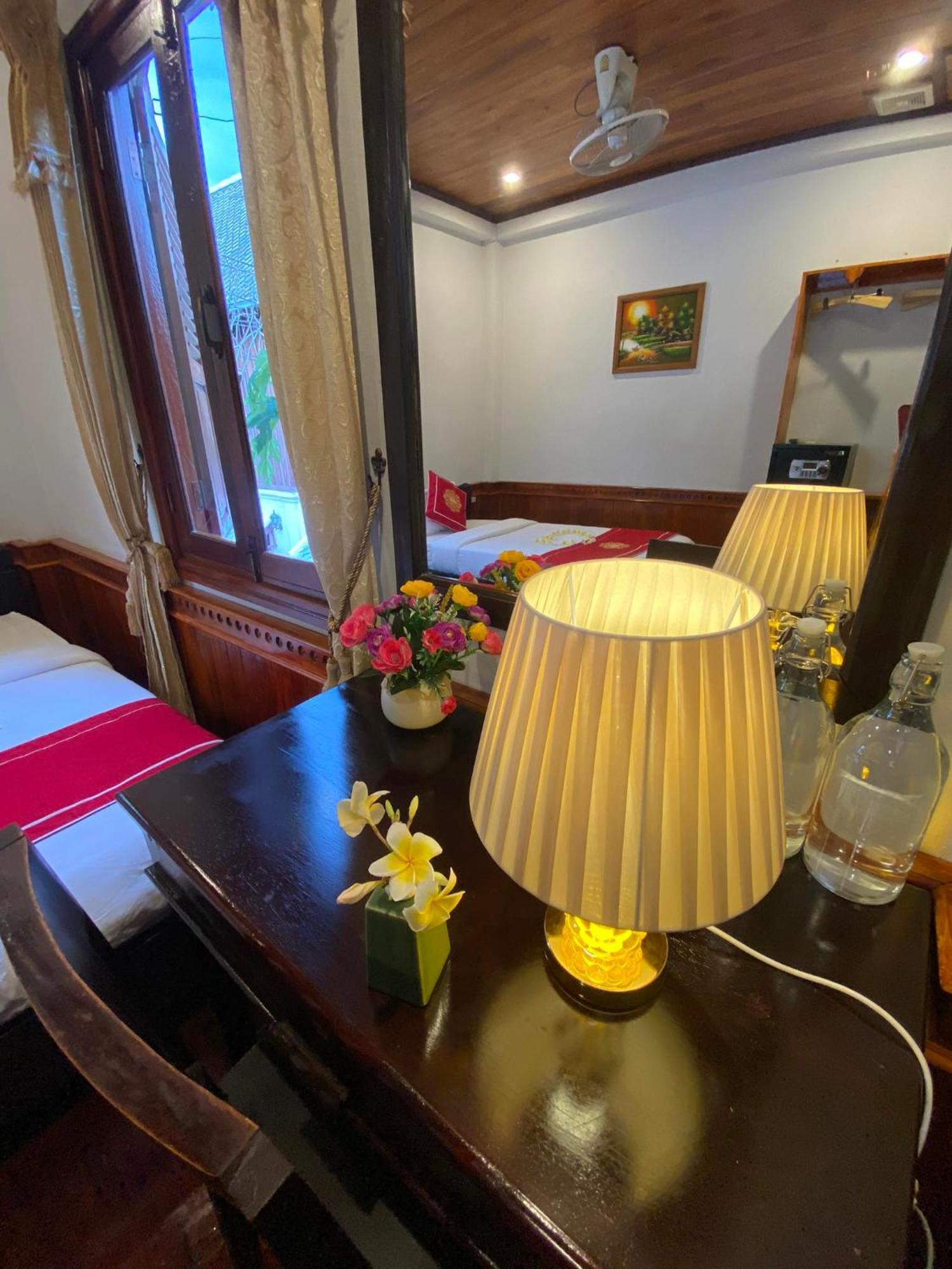 Golden Lotus Boutique Hotel Luang Prabang Exterior photo