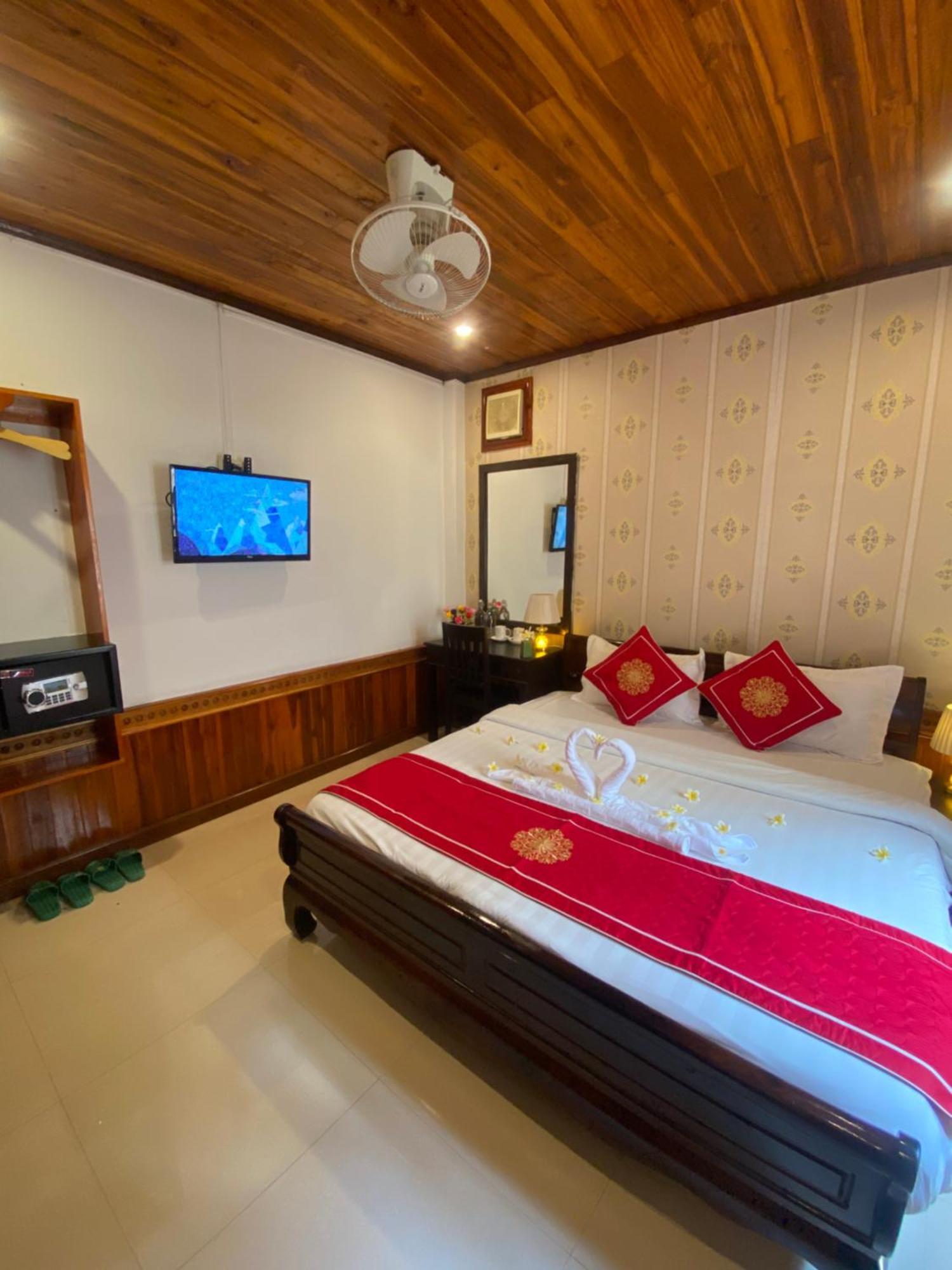 Golden Lotus Boutique Hotel Luang Prabang Exterior photo