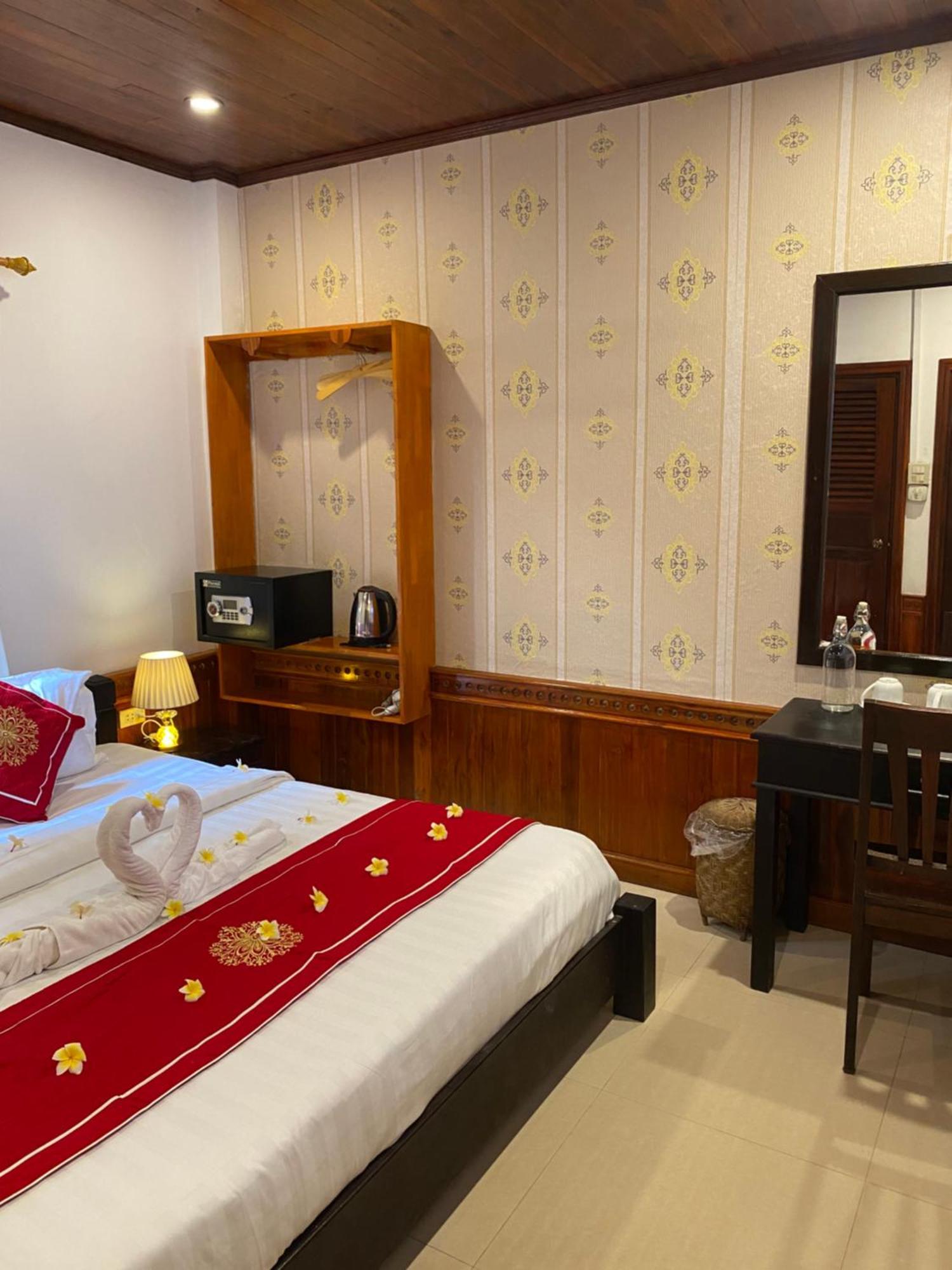 Golden Lotus Boutique Hotel Luang Prabang Exterior photo